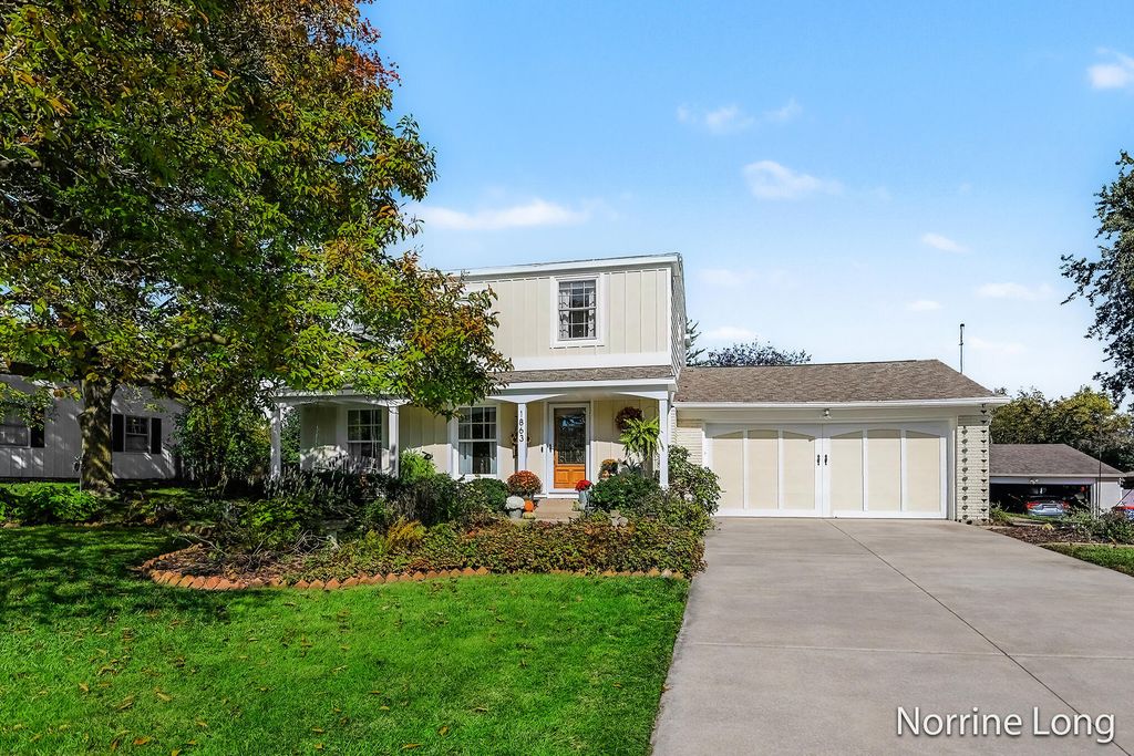 1863 Eastbrook Street Se, Grand Rapids
