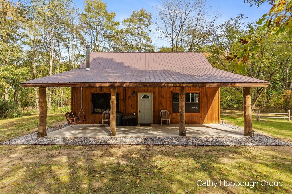 3982 E Bricker Road, Fenwick City