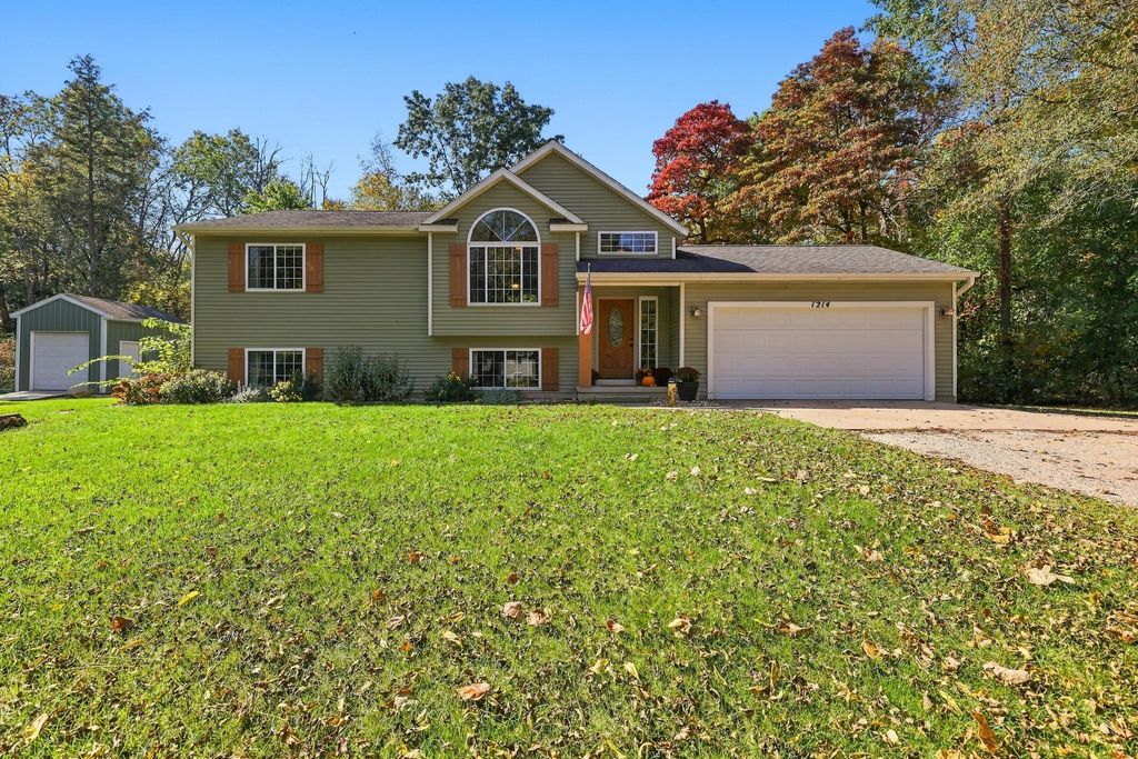 1214 Delaney Drive, Martin