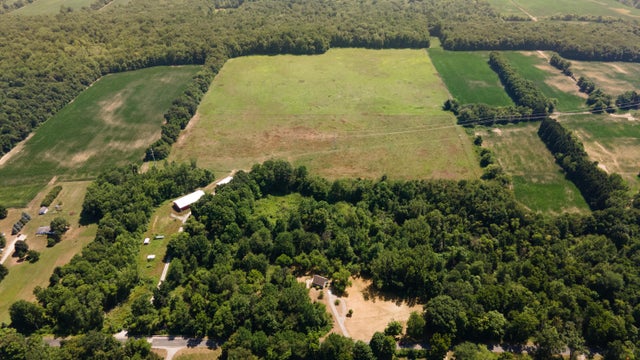 8552 Dan Smith Road, Watervliet township