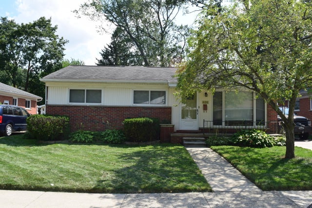 626 Fairway Drive, Royal Oak city