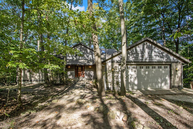 02400 37 1/2 Street, Bloomingdale township