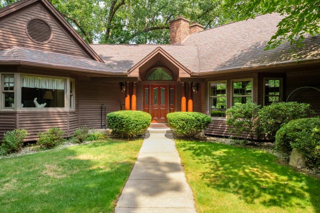 6738 N Sprinkle Road, Richland township