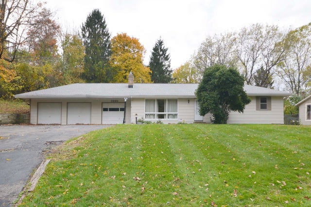 11660 E De Avenue, Richland township
