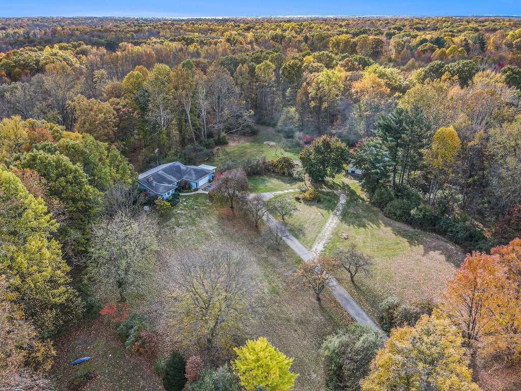 35105 N Riverview Drive, Waverly township