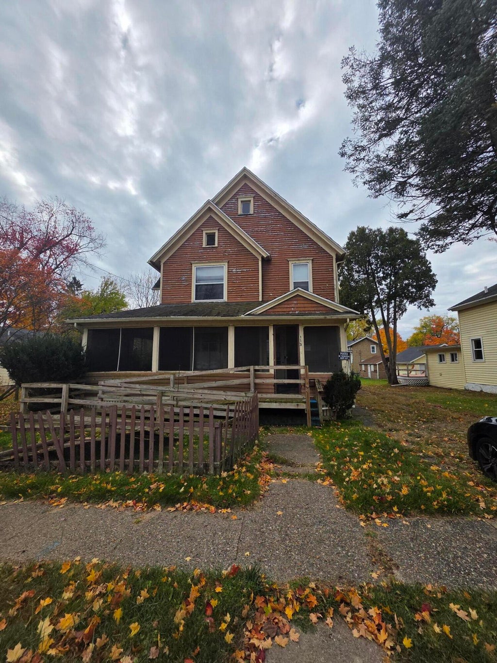113 W Walnut Street, Albion township