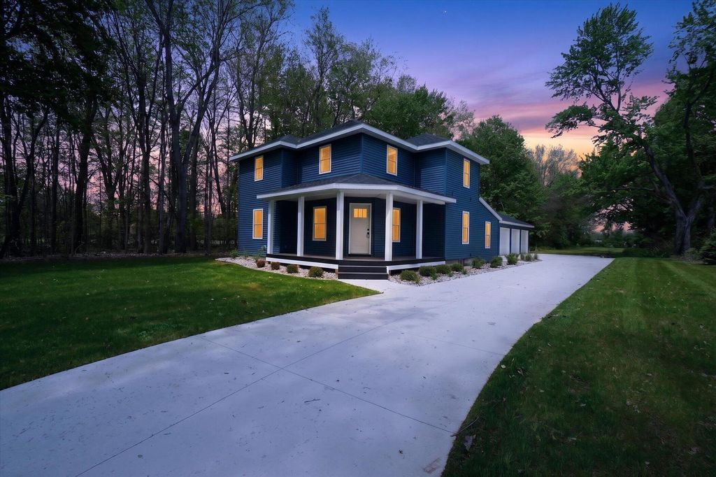 5581 E Main Street, Comstock charter township