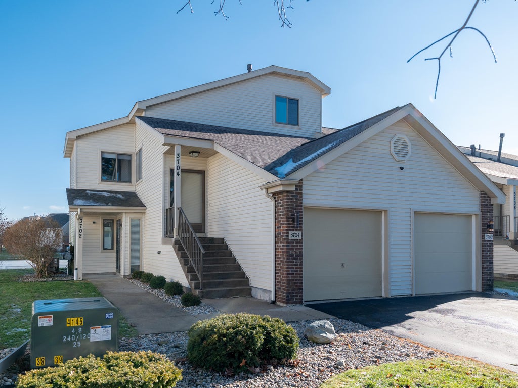 3702 Tartan Circle, Portage city