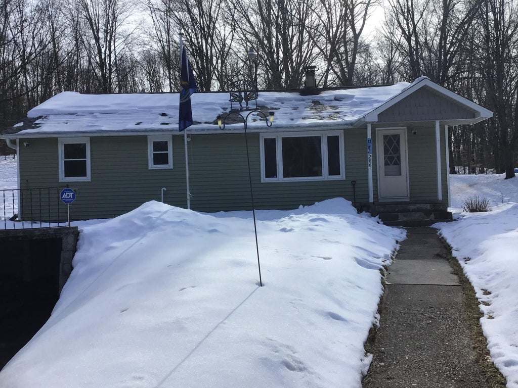 286 108th Avenue, Gun Plain township
