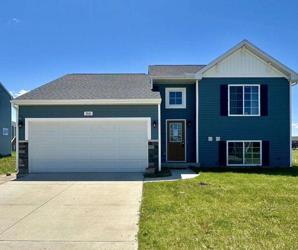 1041 Cooley Mill Lane, Vicksburg village