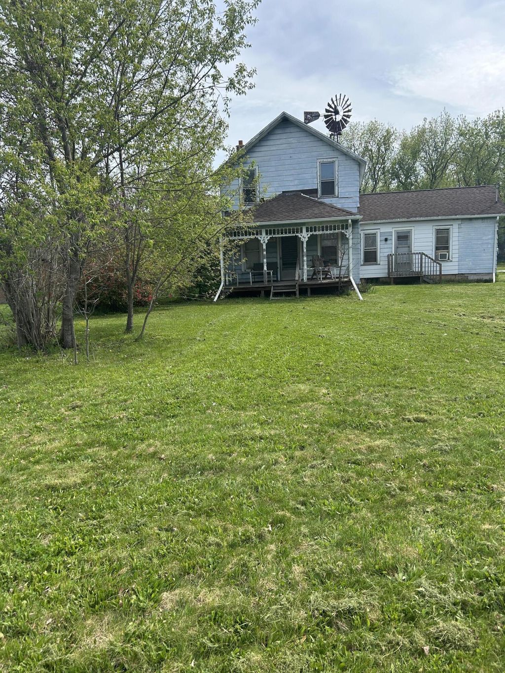 46376 County Road 352, Hamilton township