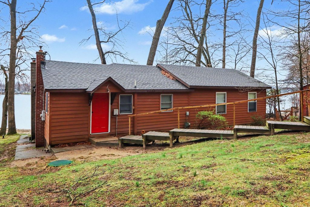 12015 Oakridge Road, Prairieville township