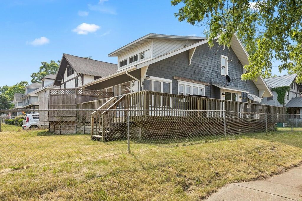 660 E Michigan Avenue, Battle Creek city