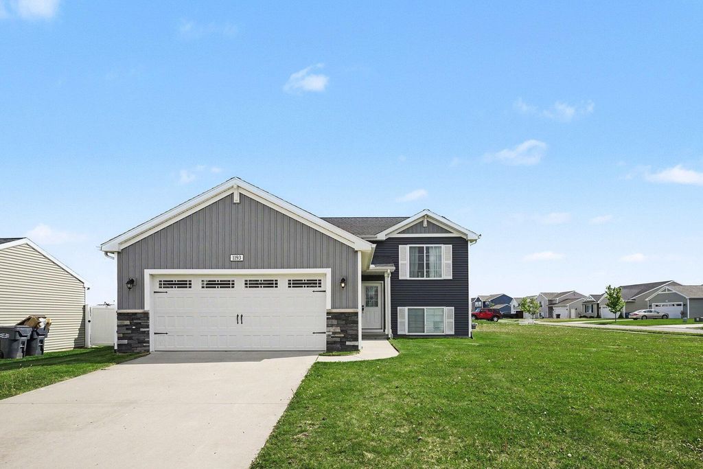 1193 Cooley Mill Lane, Schoolcraft village
