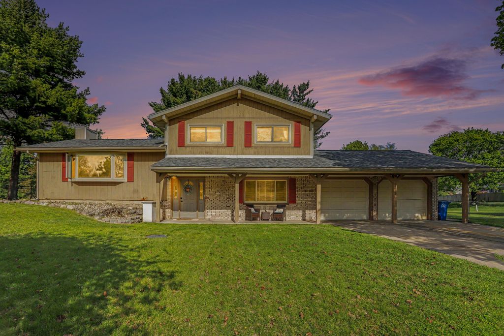 125 Shadowood Lane, Emmett charter township