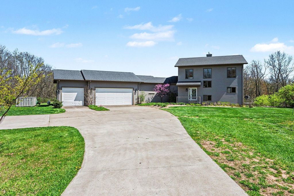 26401 27 1/2 Street, Pine Grove township