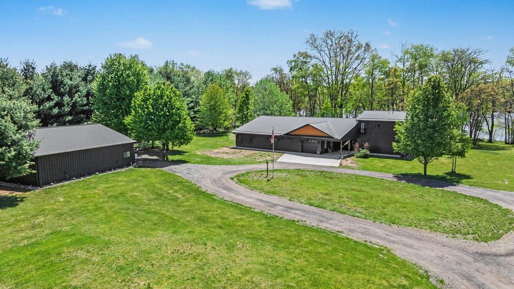 3450 Snow Farm Lane, Allegan township