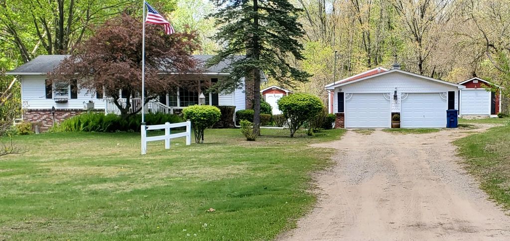 2503 111th Avenue, Trowbridge township
