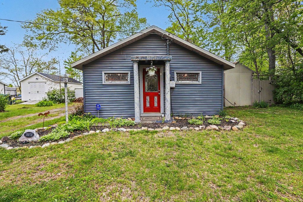 58858 River Heights Drive, Lockport township
