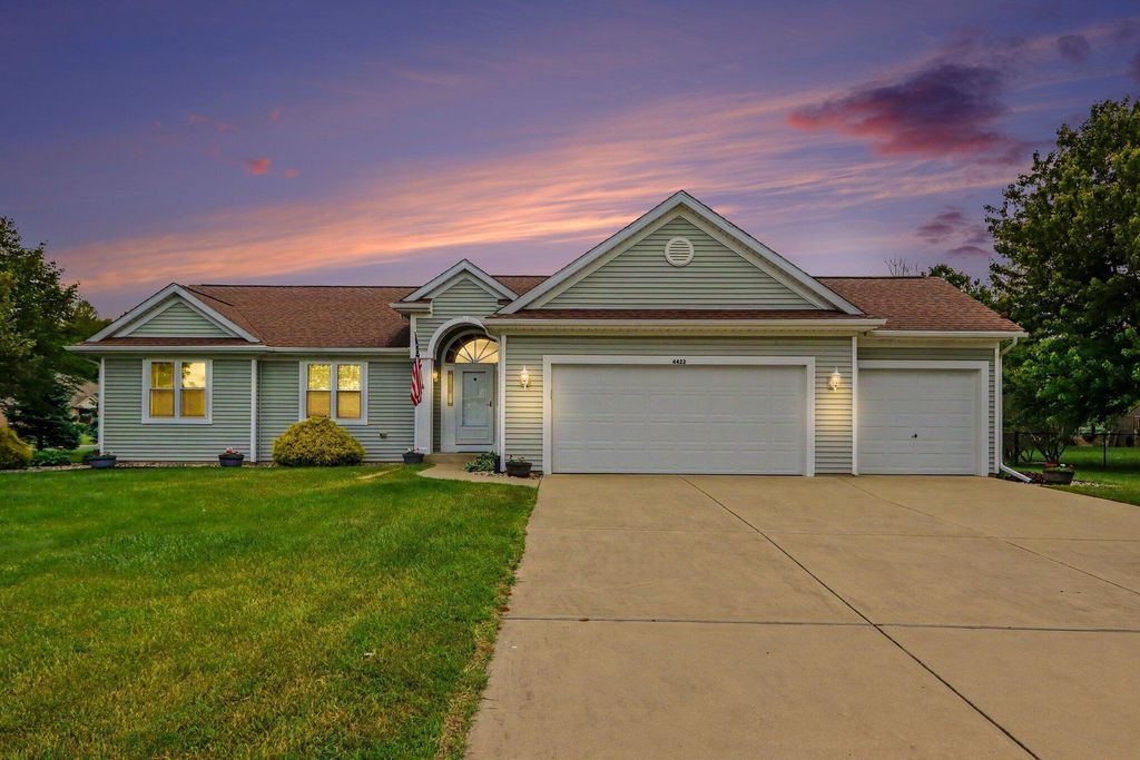 4422 Autumn Joy Street, Comstock charter township