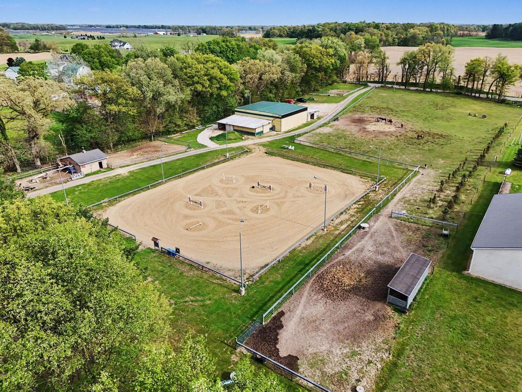 11475 Gorsline Road, Pennfield charter township