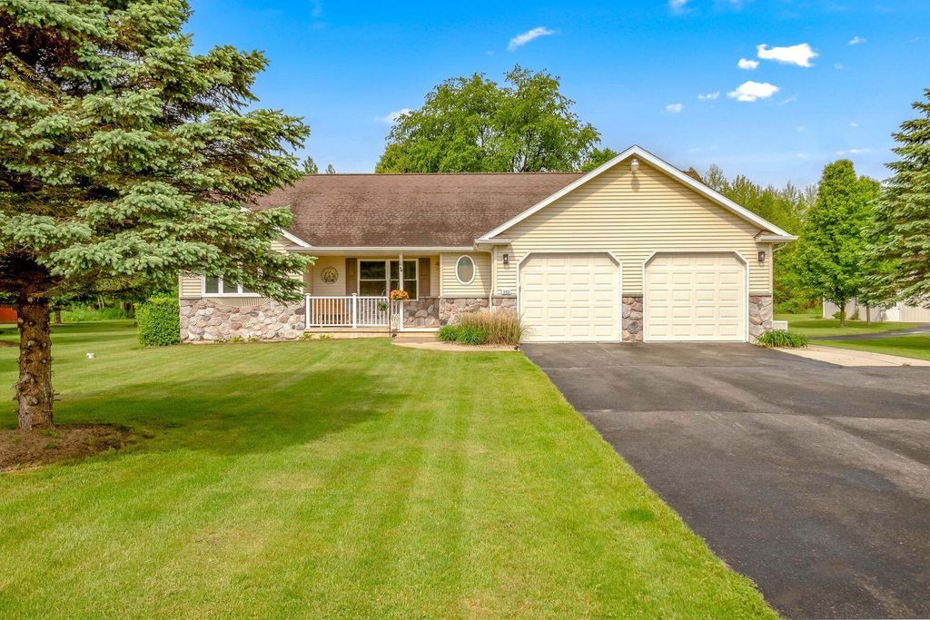 223 Leo Drive, Burlington village