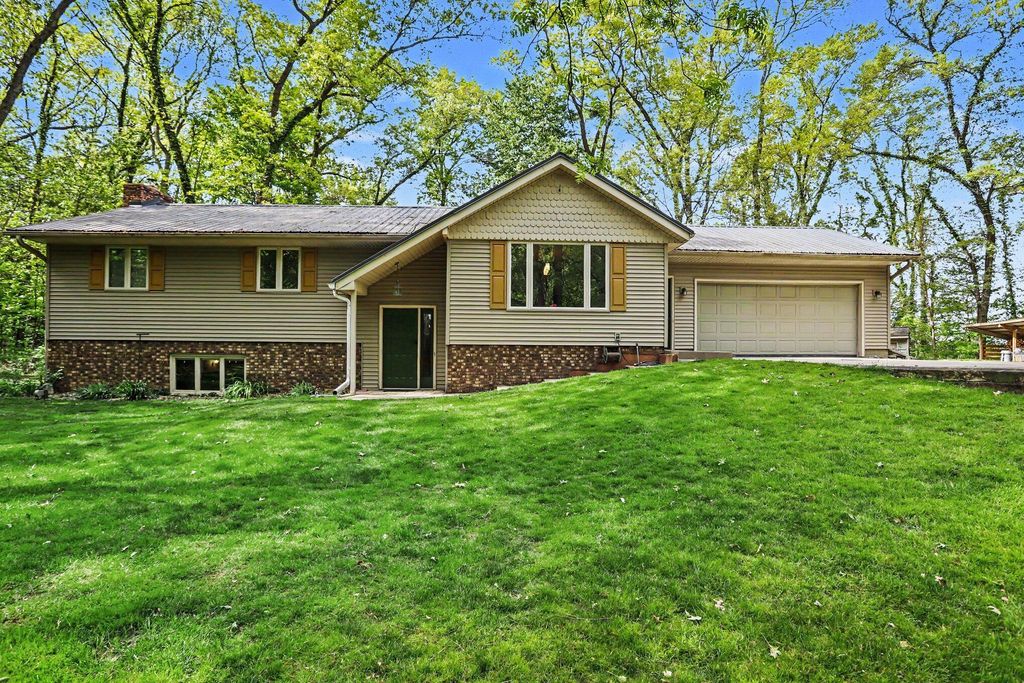 24108 Oak Lane, Antwerp township