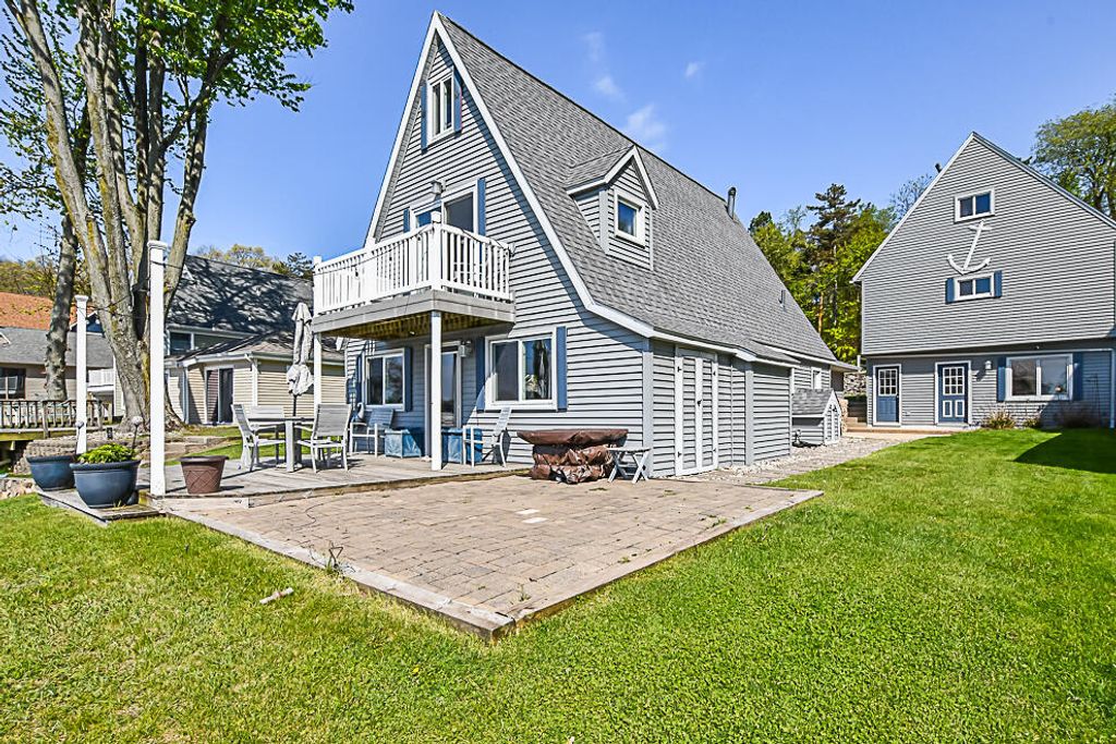 1210 N Eagle Lake, Texas charter township