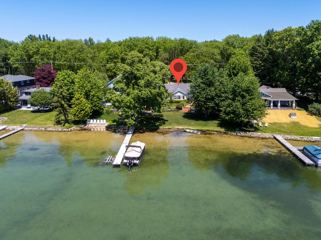 3624 E Shore Drive, Portage city