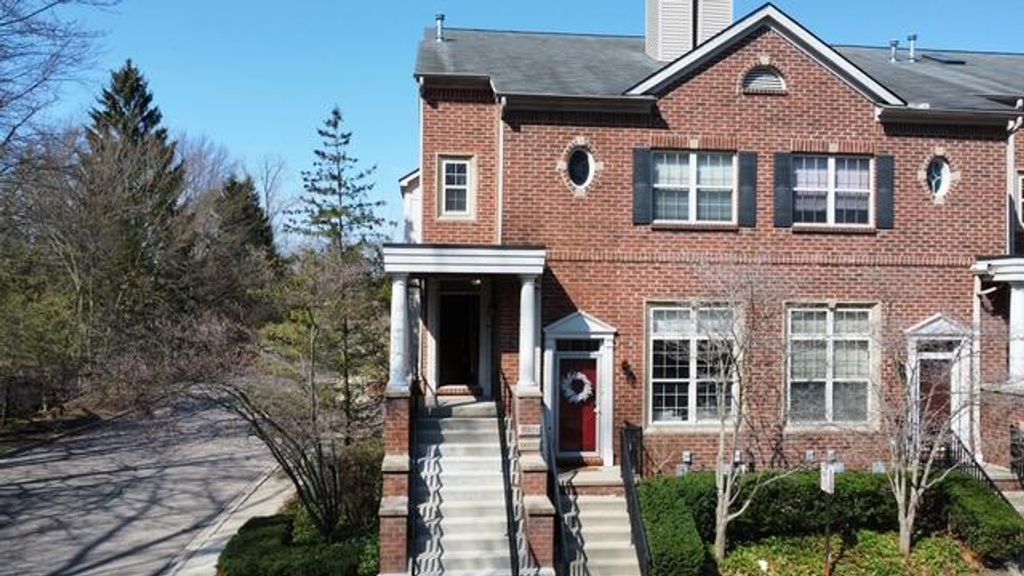 16874 Farmington Road, Livonia city