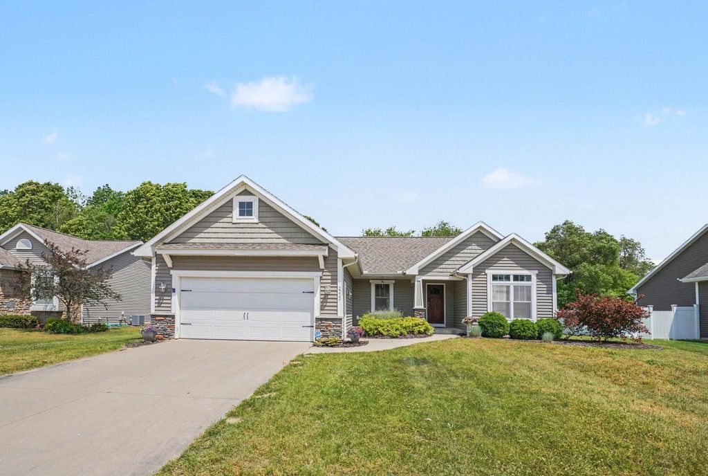 2212 Oakland Farms Trail, Portage city