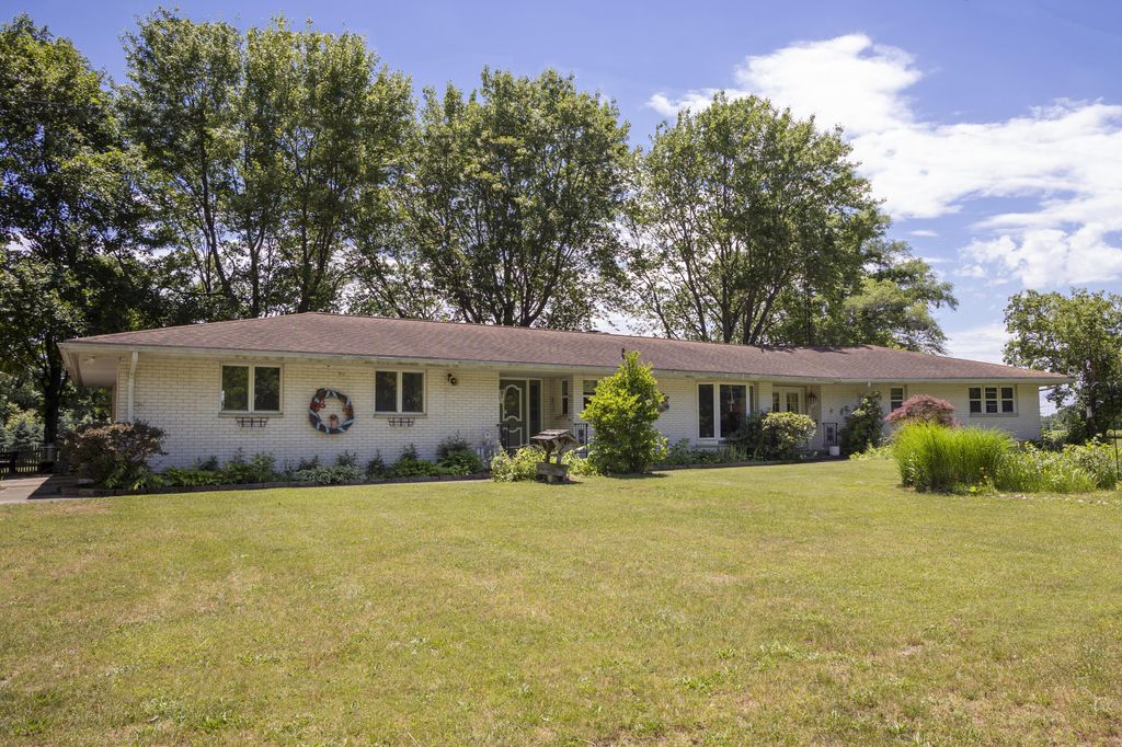 1550 E Y Avenue, Schoolcraft township