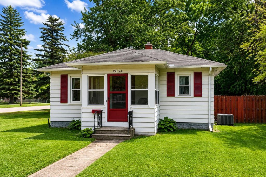 2034 Royce Avenue, Kalamazoo city