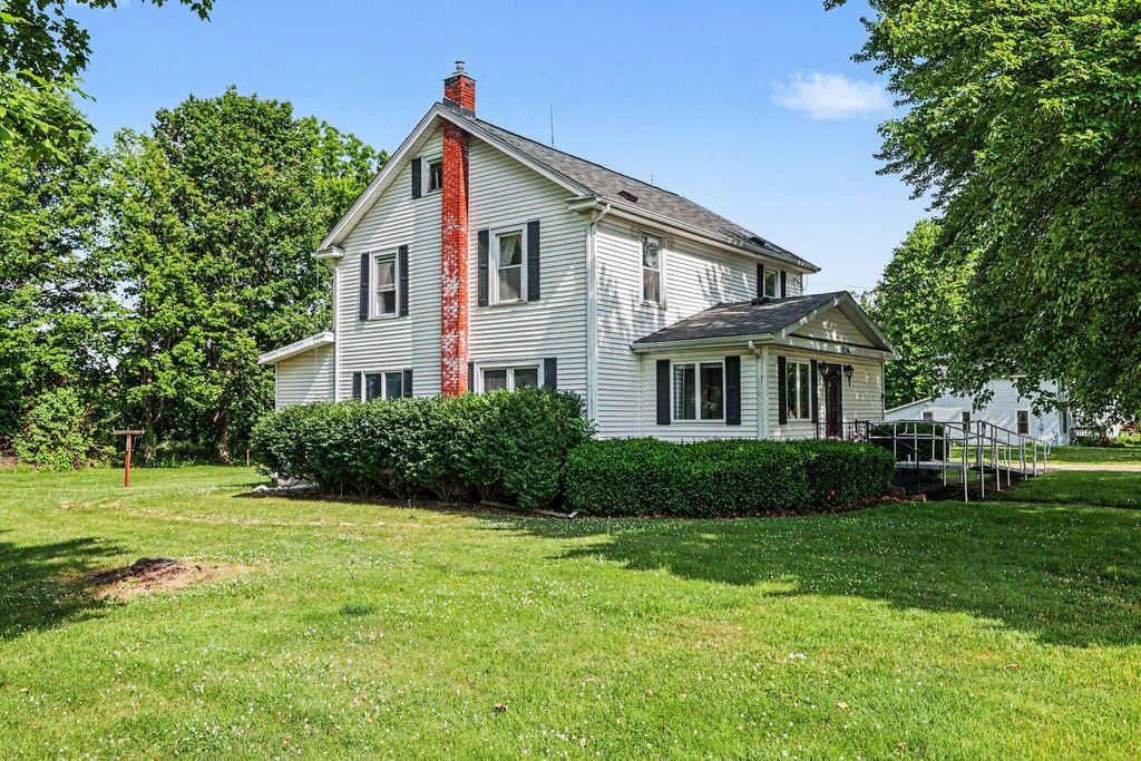 8596 S 36th Street S, Pavilion township