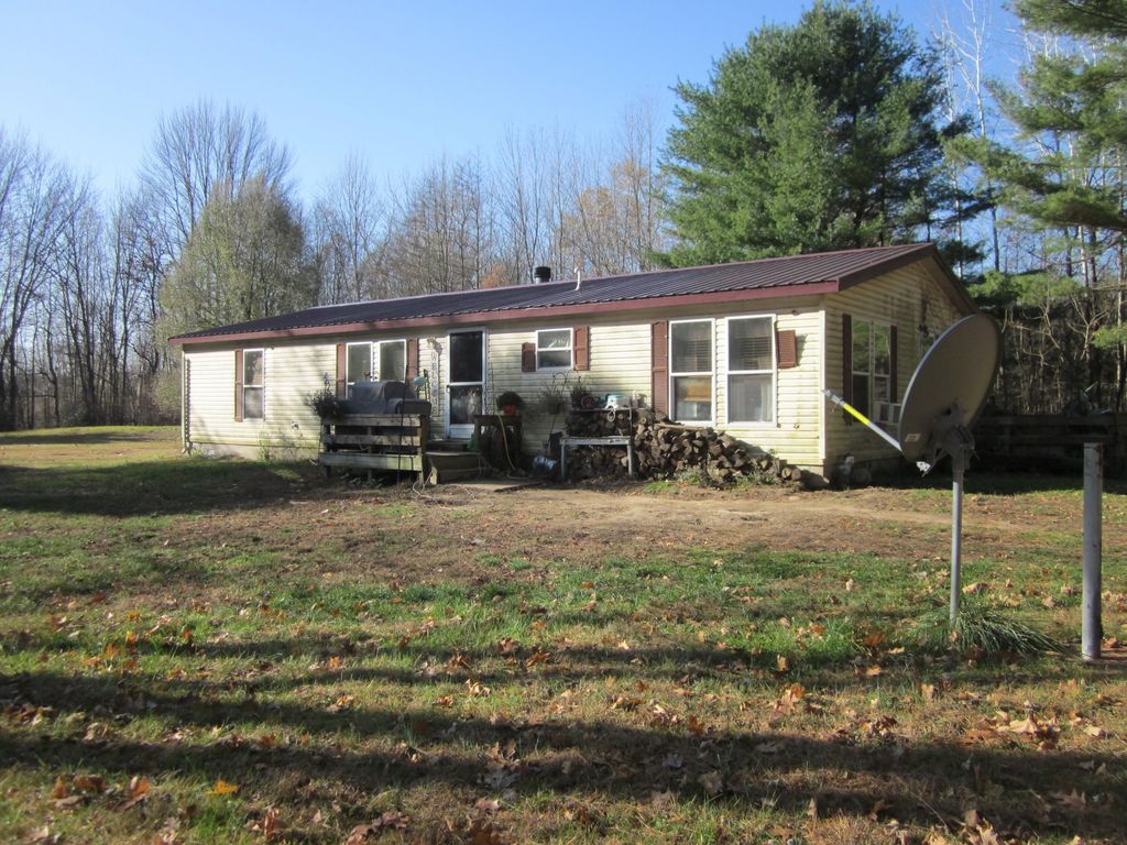 18810 49th Street, Columbia township