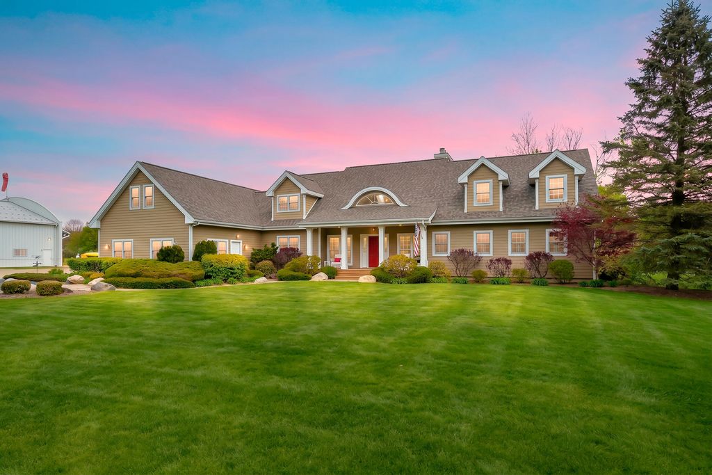449 S Skyview Drive, Oshtemo charter township