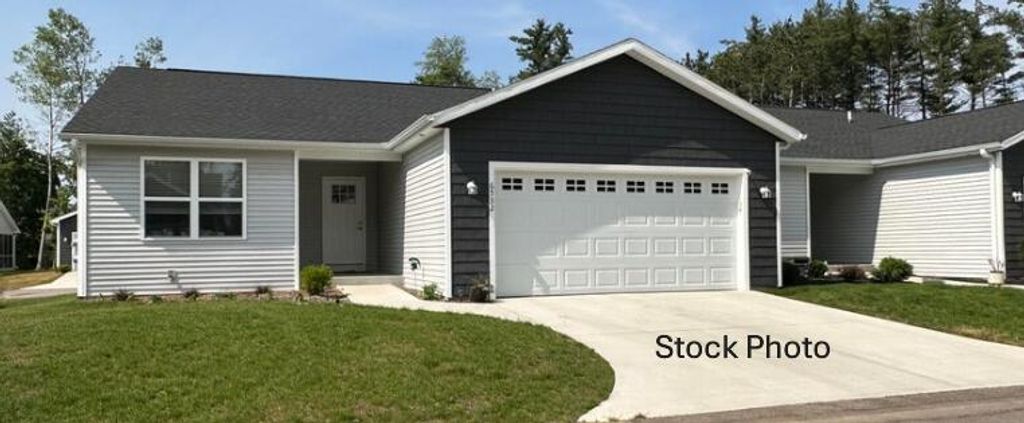 721 Heritage Woods Lane, Paw Paw village