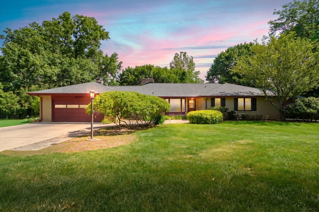5017 Merryview Drive, Portage city