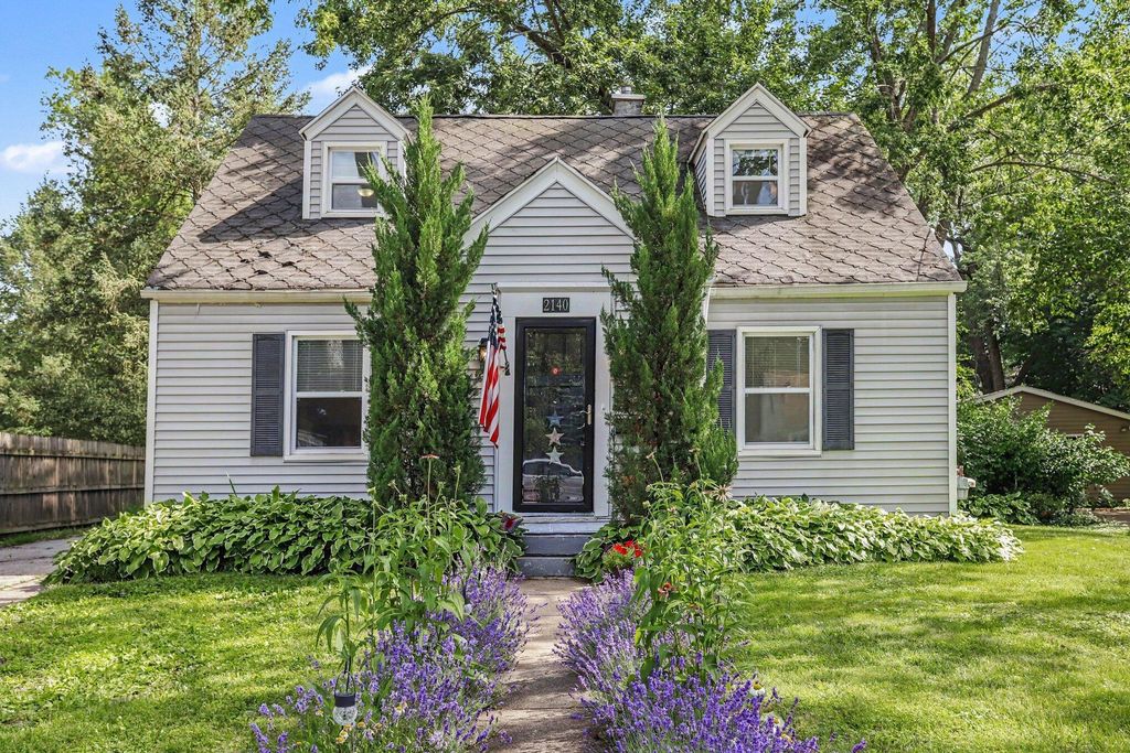 2140 Royce Avenue, Kalamazoo city