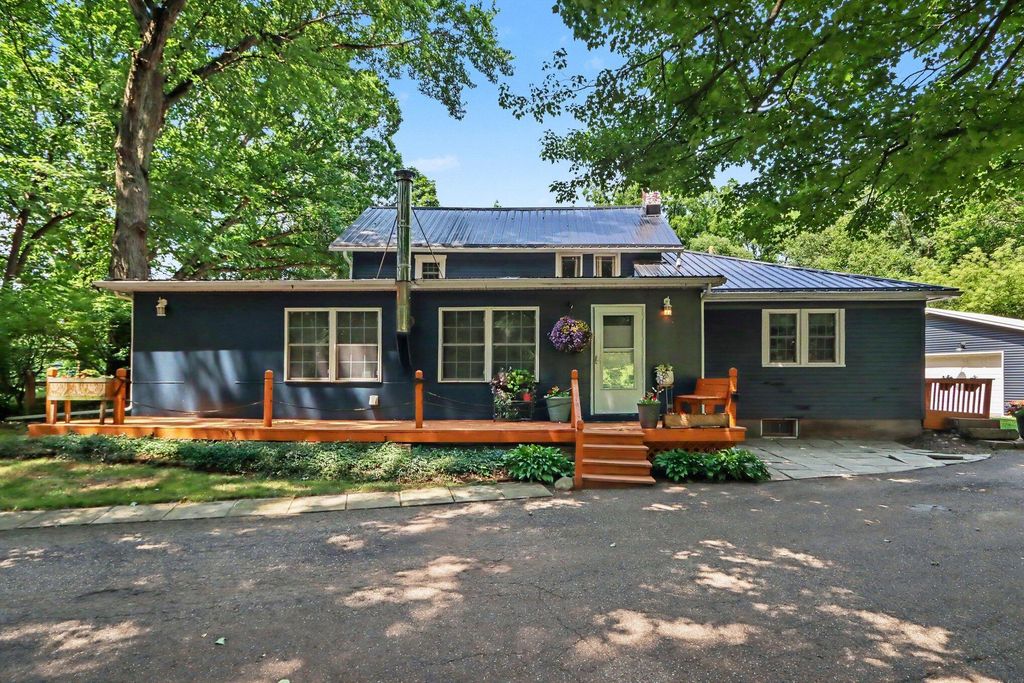 24254 80th Avenue, Porter township