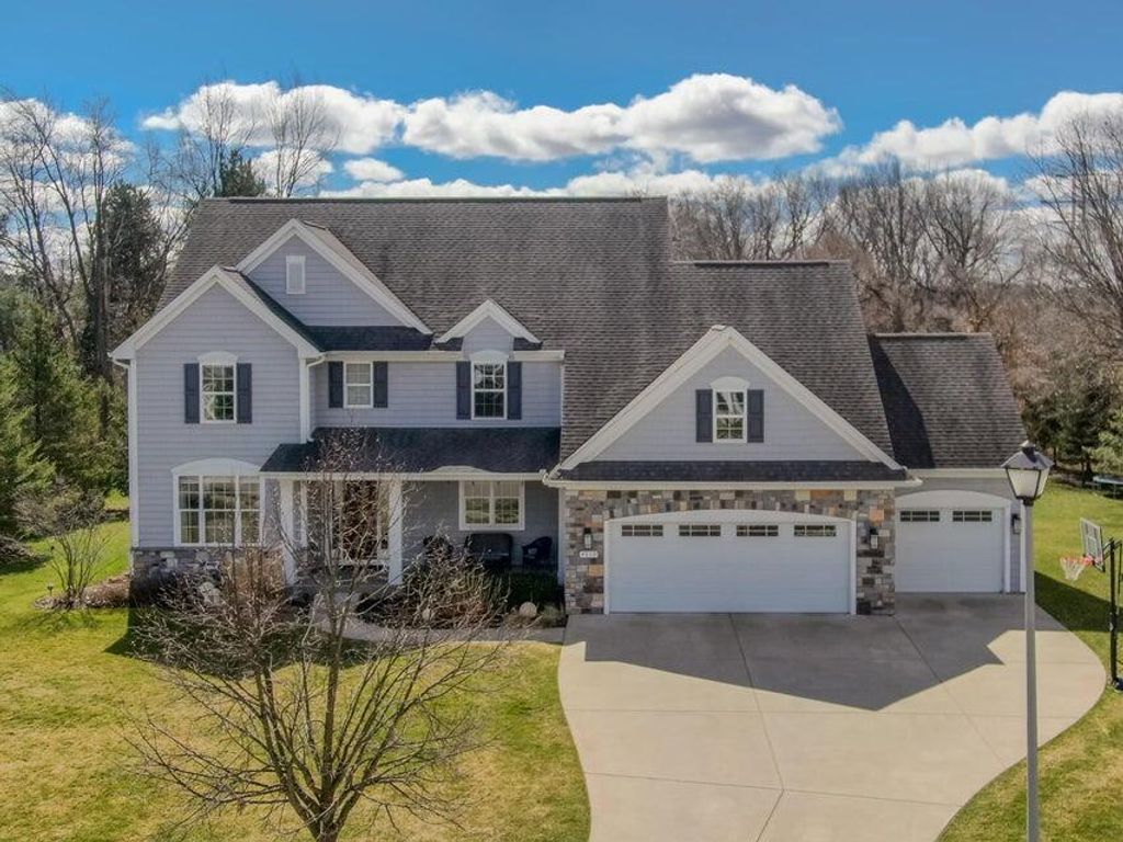 4019 Tullymore Pointe, Portage city