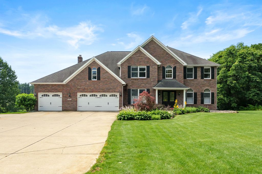 22873 Cherry Hill Court, Antwerp township