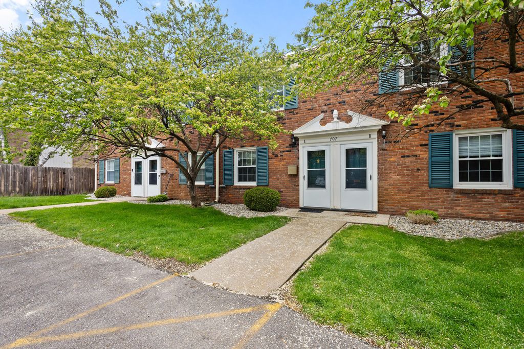 707 Garland Circle Unit: A, Kalamazoo city
