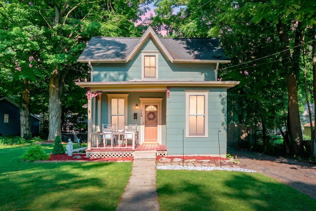349 N Marshall Avenue, Marshall city