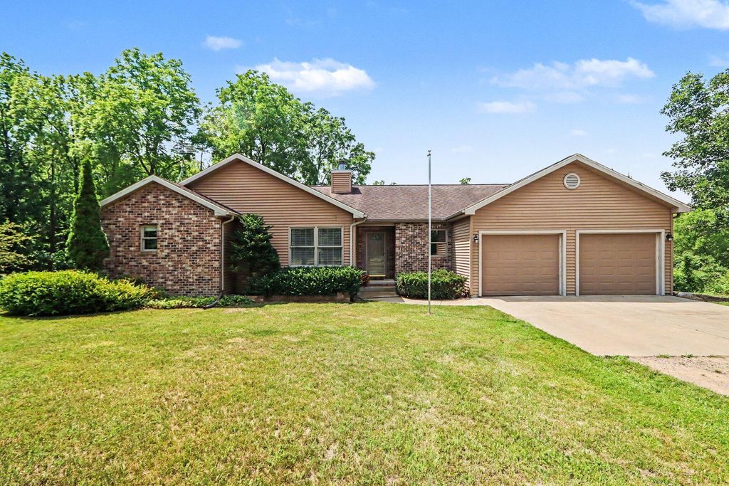 40305 14th Avenue, Bloomingdale township