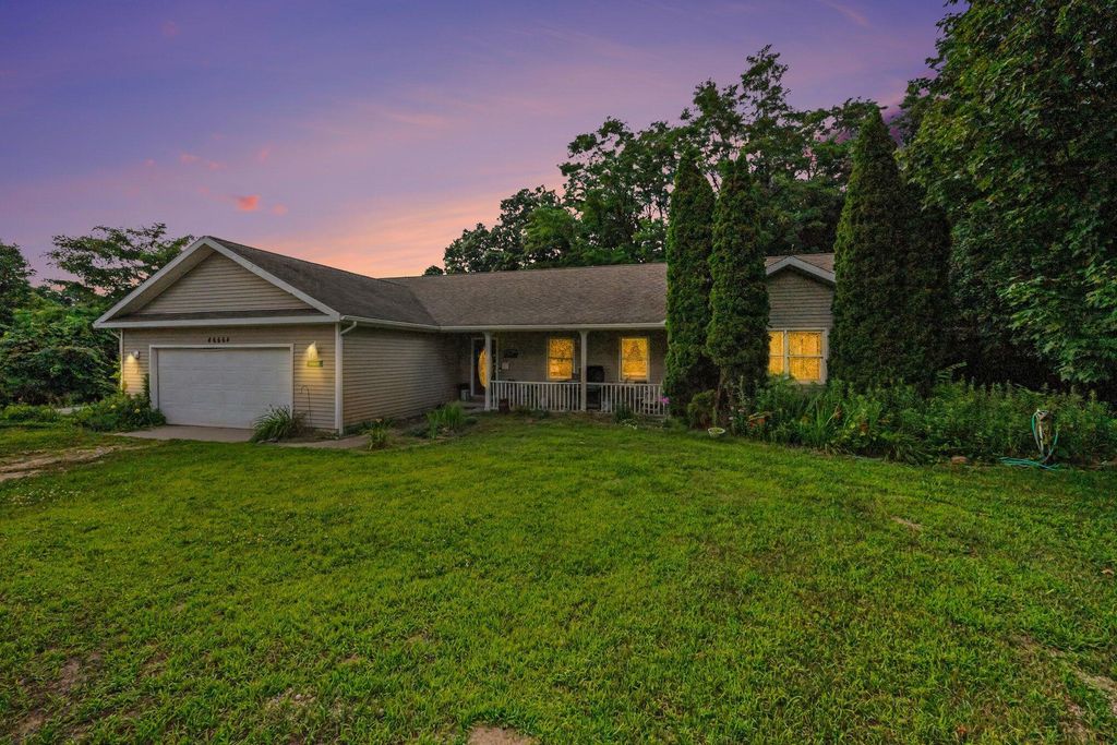 46664 Co Rd 374, Lawrence township