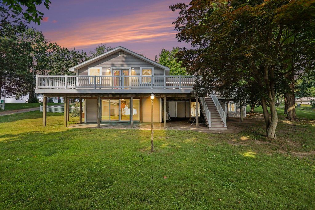 58881 Yeatter Road, Colon township