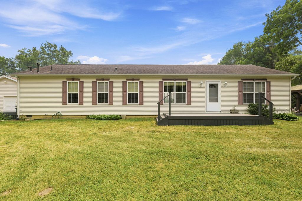 3963 22 Mile Road, Clarendon township