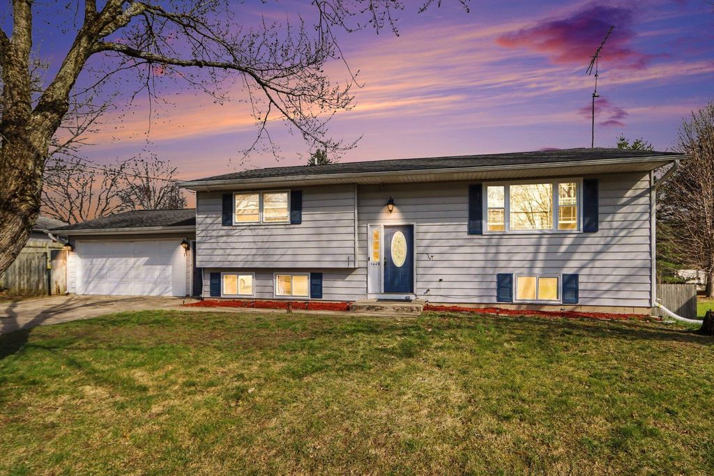 1409 Bacon Avenue, Portage city