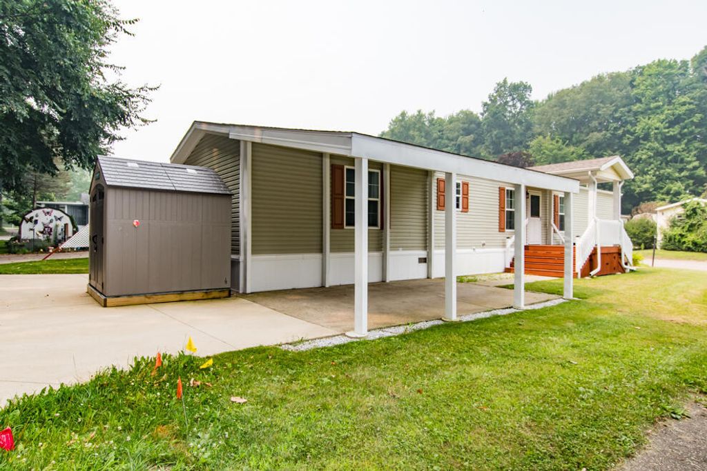 1403 Miss Ellie Drive, Oshtemo charter township